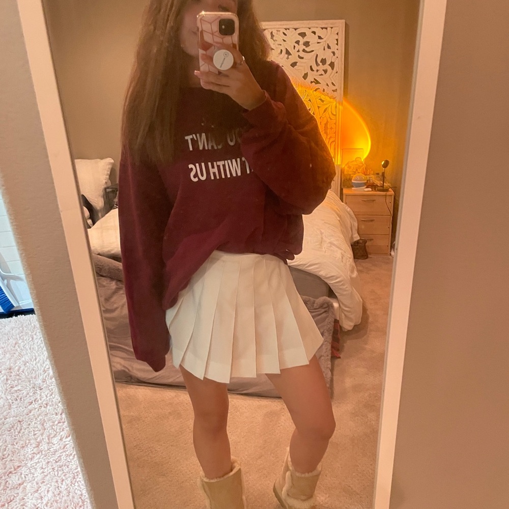 💕🐳 Maroon crewneck mean girls sweater sweatshirt - Picture 9 of 9